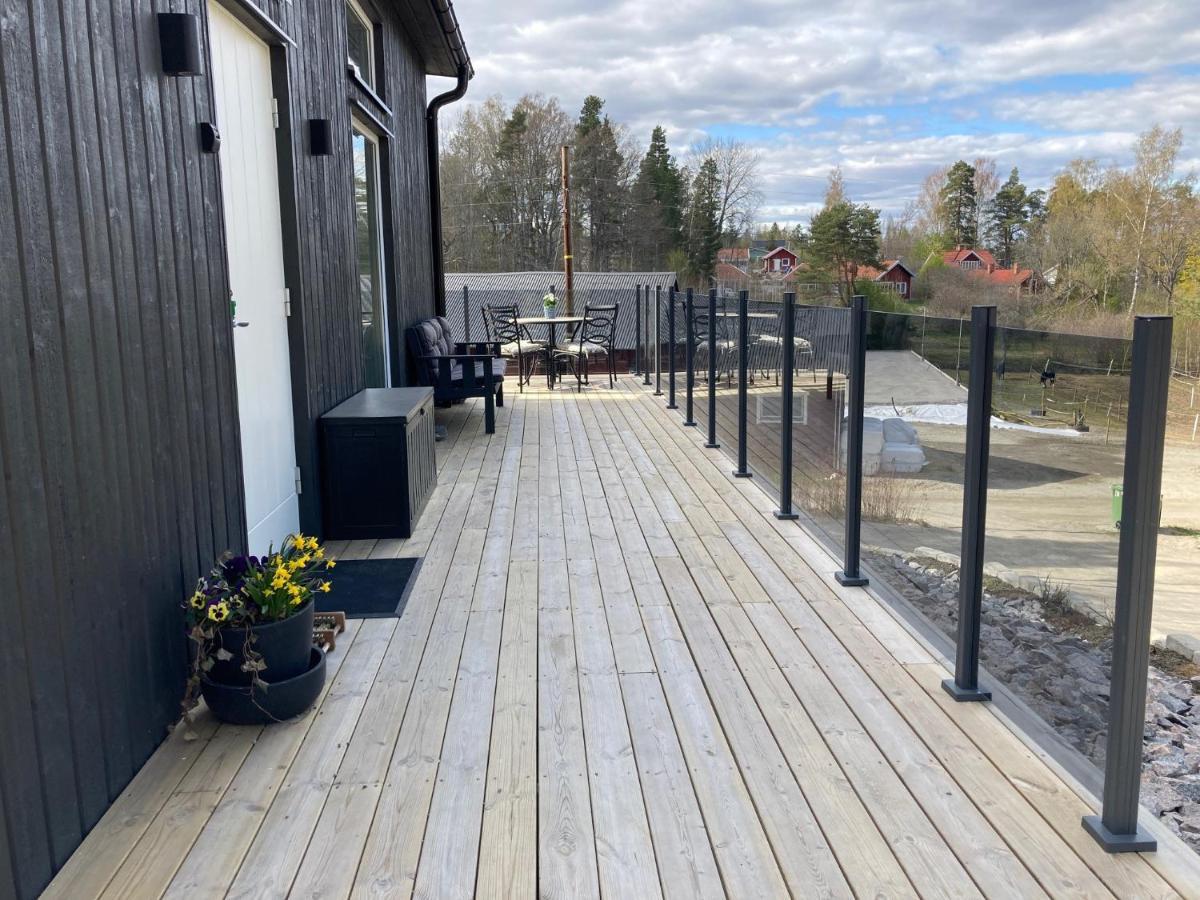 Cabin In The Woods, Close To Lake Maelaren Eskilstuna Exterior foto